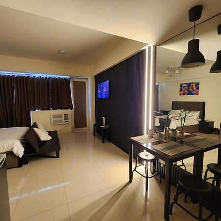 Palm Tree Villas Pasay Exterior photo