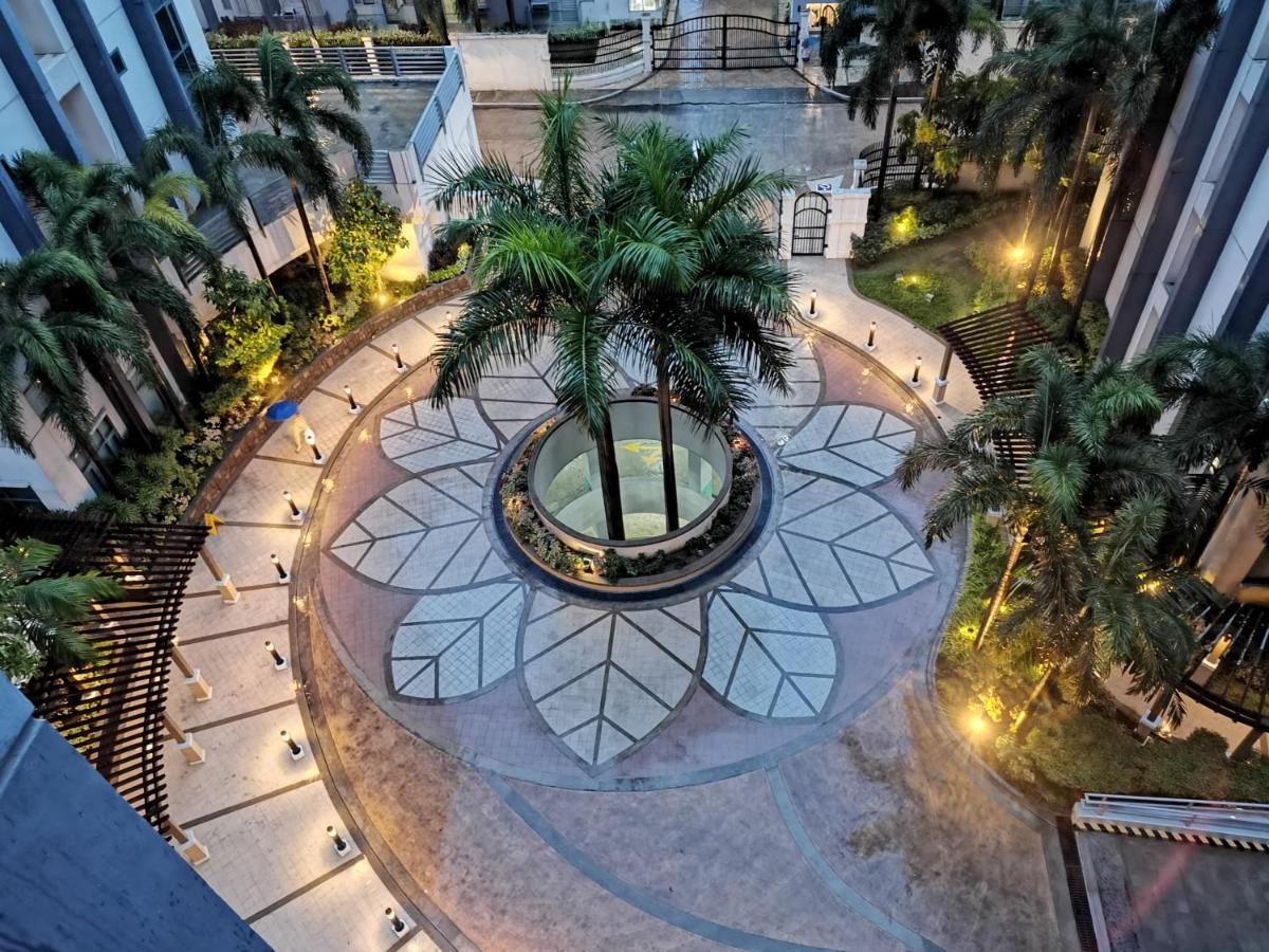 Palm Tree Villas Pasay Exterior photo
