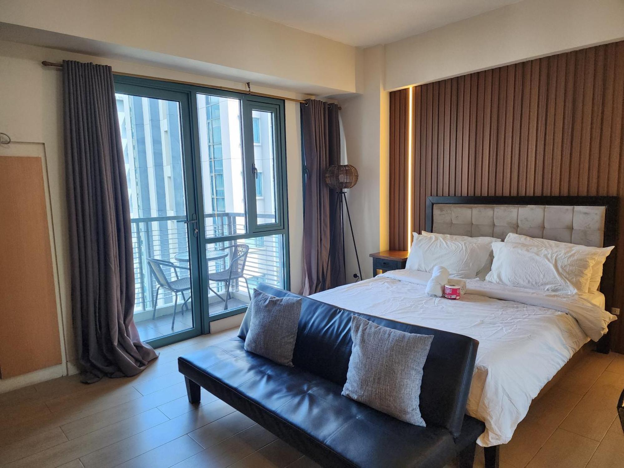 Palm Tree Villas Pasay Exterior photo