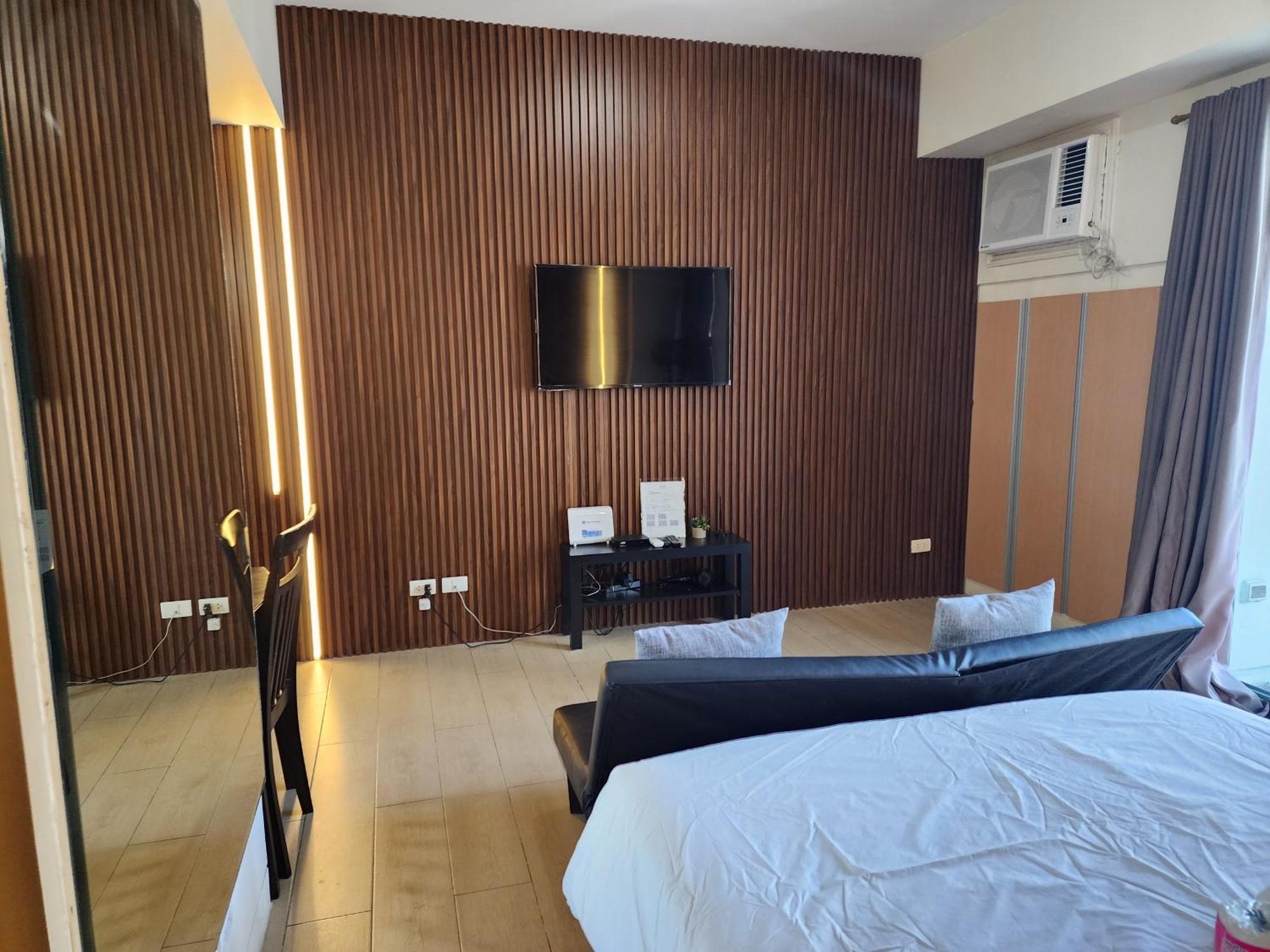 Palm Tree Villas Pasay Exterior photo